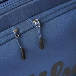 Wilson Tennis-Racketbag Ultra Tour (Schlägertasche, 2 Hauptfächer) 2023 Blau 12er -Deutschland Our Tennis Gear Verkaufs-Shop Wilson WR8024001 Tour Ultra 12PK Tasche209 1200x1200 1